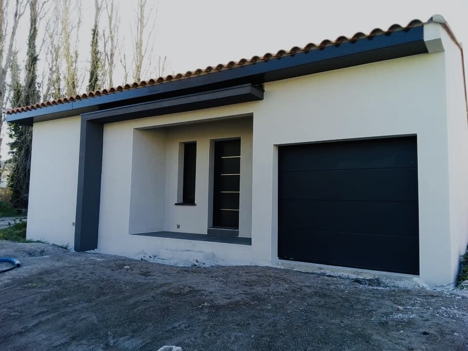 Villa moderne en 3 faces de plain-pied