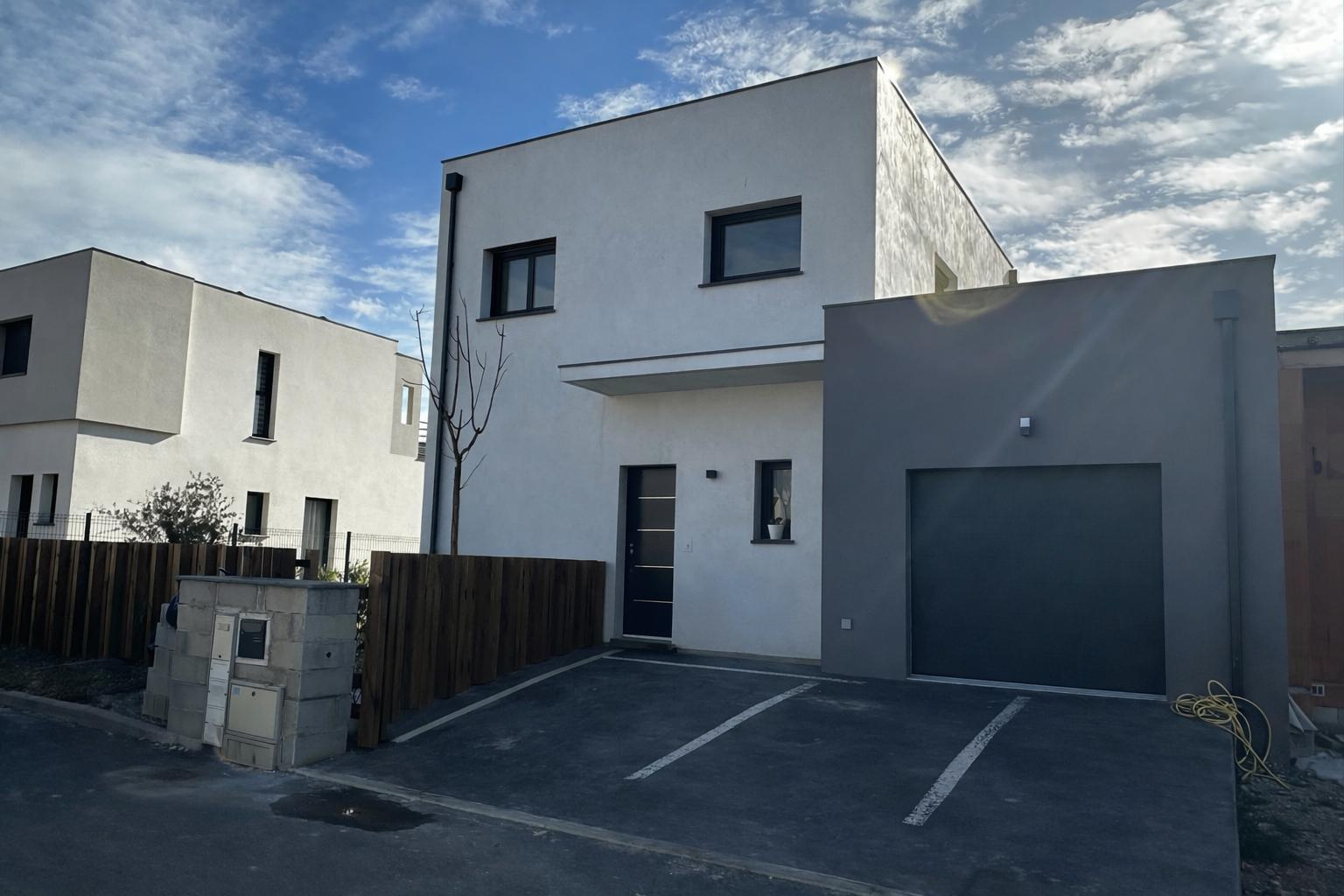 Belle maison lumineuse T5 avec suite parentale au RDC