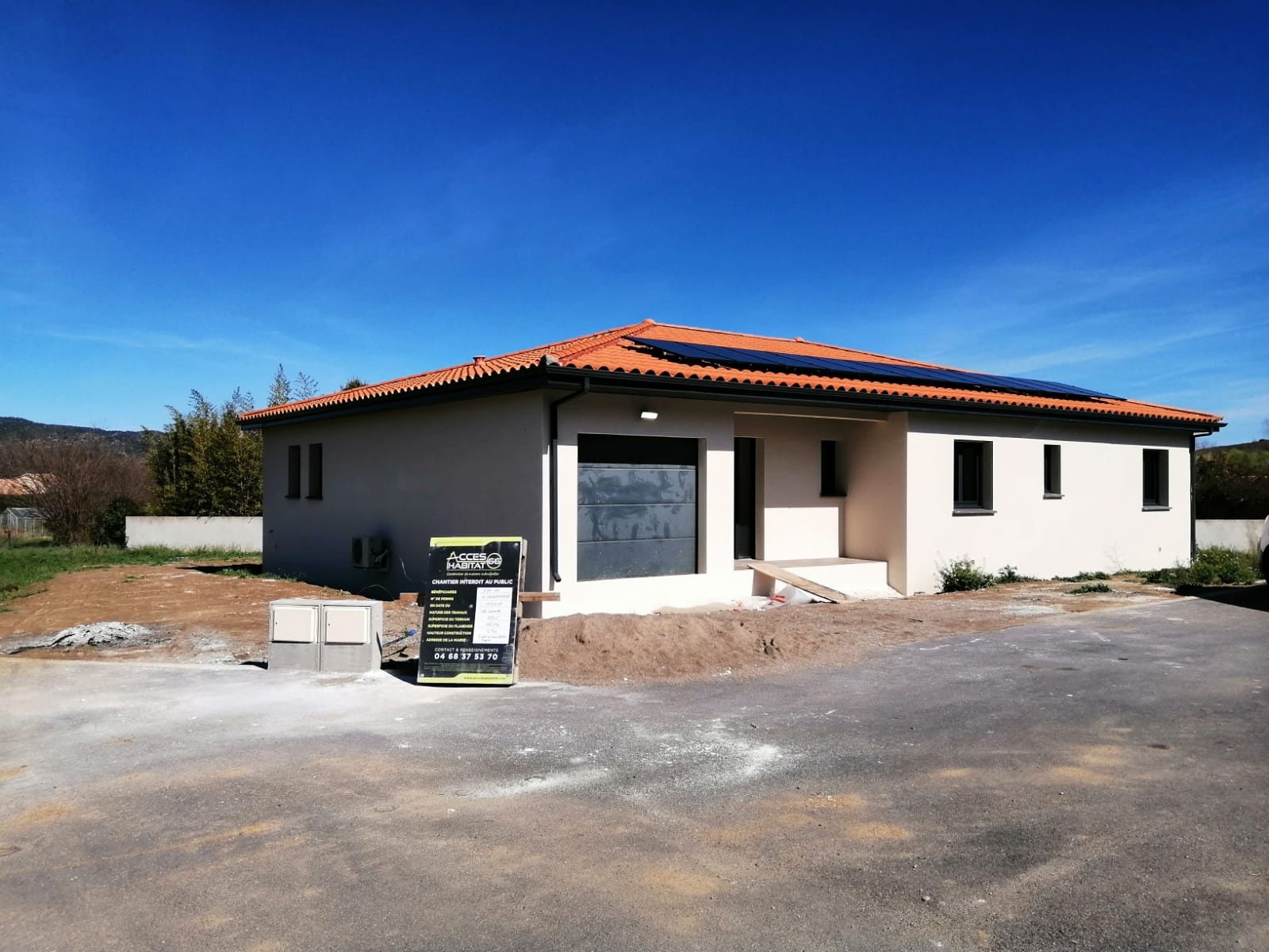 Villa moderne et lumineuse en 4 faces de plain-pied